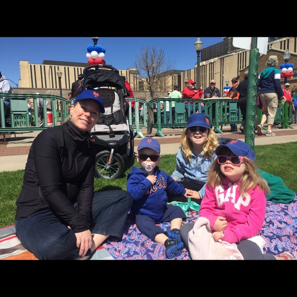 Meet your Posher, Jessica - Picture 4 of 5